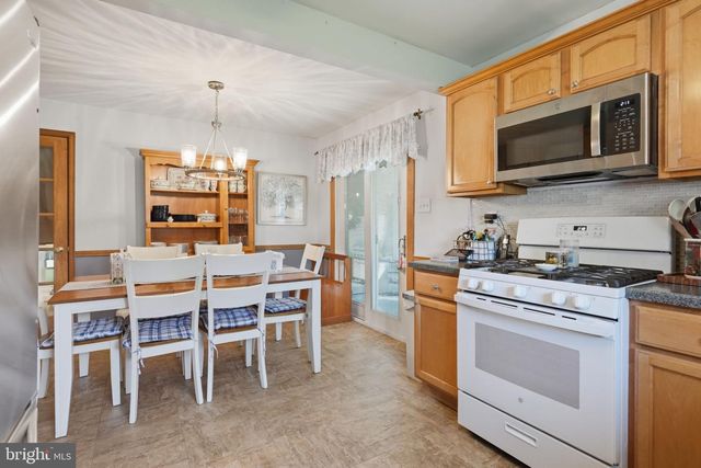 49 ROCKVILLE DR, Bellmawr, NJ 08031