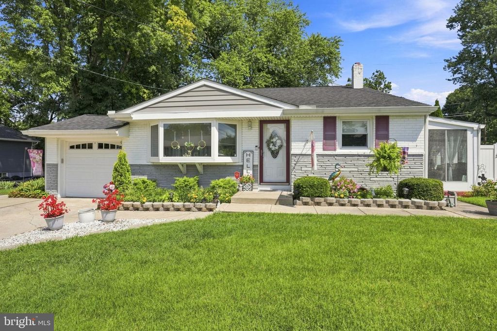 49 ROCKVILLE DR, BELLMAWR, NJ 08031 — photo 2