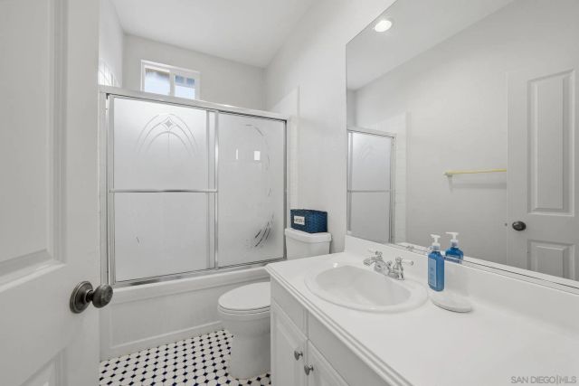 9767 Deer Trail Dr, San Diego, CA 92127