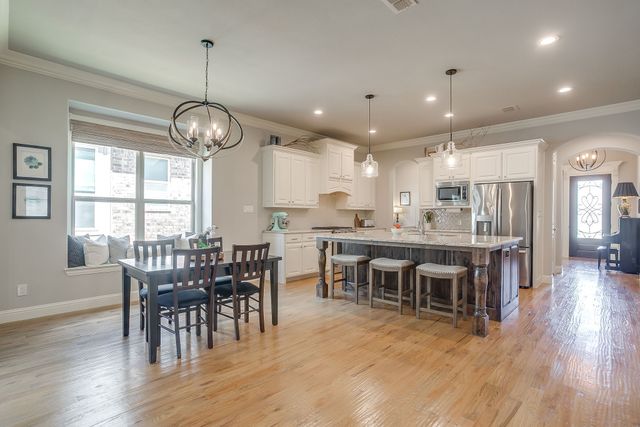 305 Arrowhead Pass, Keller, TX 76248