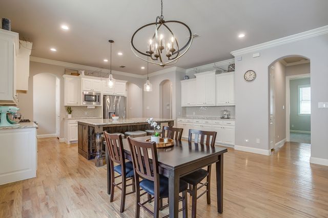 305 Arrowhead Pass, Keller, TX 76248