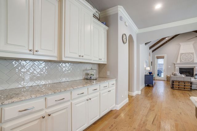 305 Arrowhead Pass, Keller, TX 76248