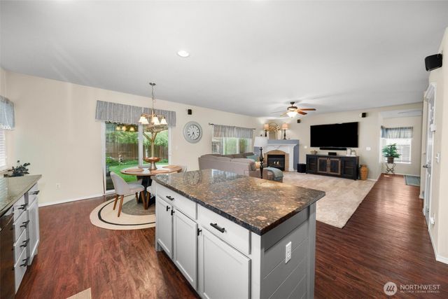 15422 87th Avenue E, Puyallup, WA 98375