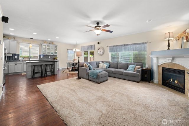 15422 87th Avenue E, Puyallup, WA 98375