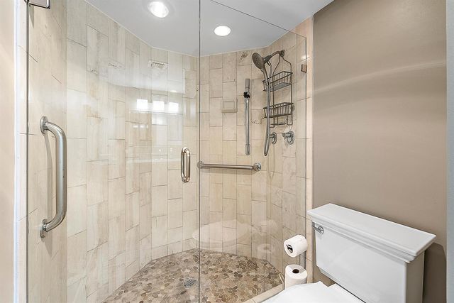 5200 N Ocean Drive 505, Singer Island, FL 33404