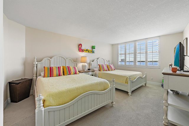 5200 N Ocean Drive 505, Singer Island, FL 33404