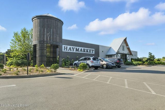 410 Mockingbird Valley Rd 4, Louisville, KY 40207