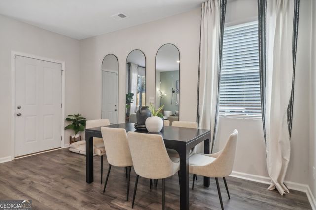 524 Woodcreek Circle SW 14, Atlanta, GA 30331