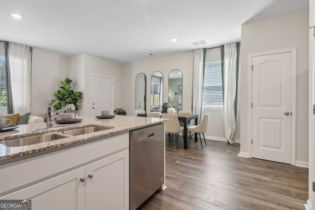 524 Woodcreek Circle SW 14, Atlanta, GA 30331