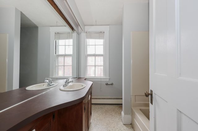 635 Canal Street, Manchester, NH 03101