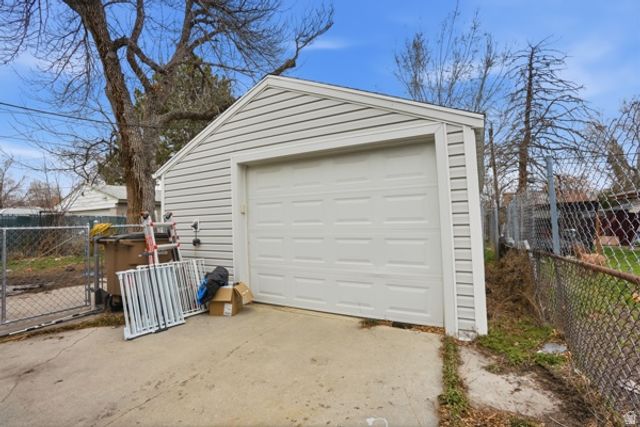 820 W FAYETTE AVE, Salt Lake City, UT 84104