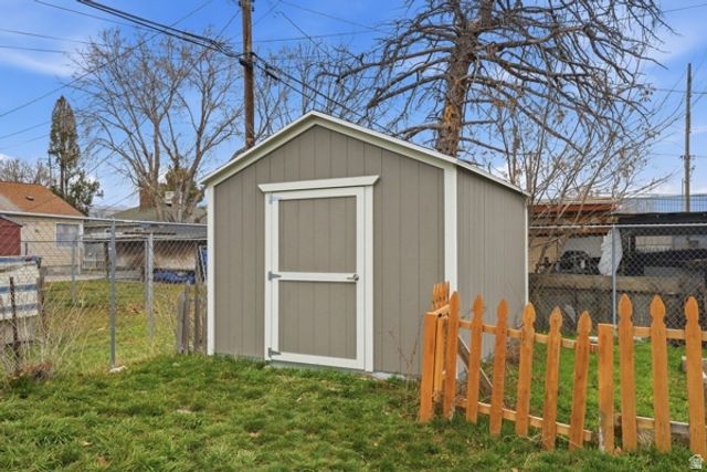 820 W FAYETTE AVE, Salt Lake City, UT 84104