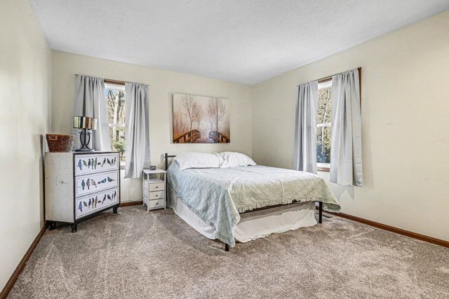 7676 Orchard Hill Avenue, Kalamazoo, MI 49009