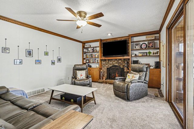 7676 Orchard Hill Avenue, Kalamazoo, MI 49009