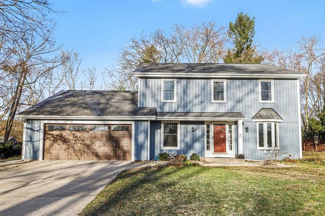 7676 Orchard Hill Avenue, Kalamazoo, MI 49009