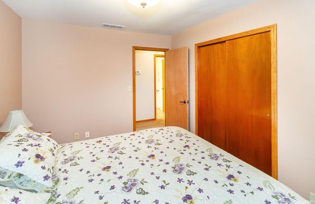 31 W Bujey Drive, Evansville, IN 47710