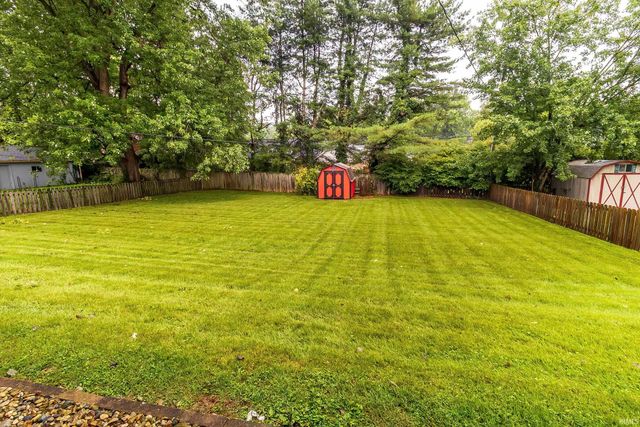 31 W Bujey Drive, Evansville, IN 47710