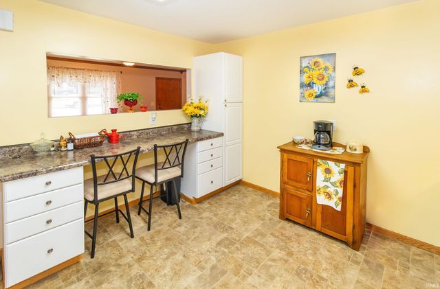 31 W Bujey Drive, Evansville, IN 47710