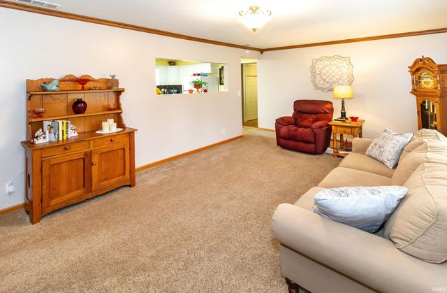 31 W Bujey Drive, Evansville, IN 47710