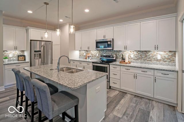 324 Blue River Drive, Knightstown, IN 46148