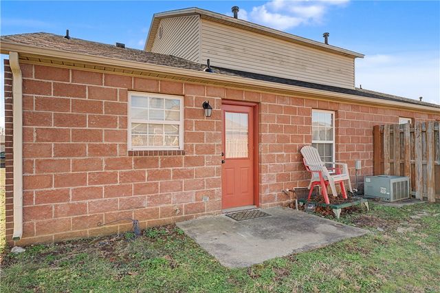 3502 SW Landau Court, Bentonville, AR 72712