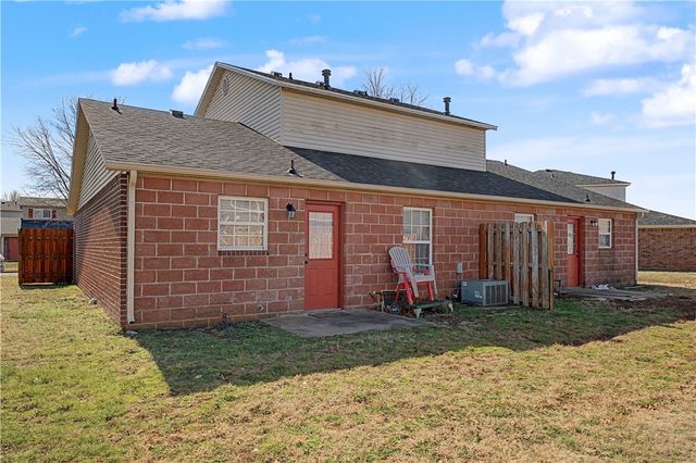 3502 SW Landau Court, Bentonville, AR 72712