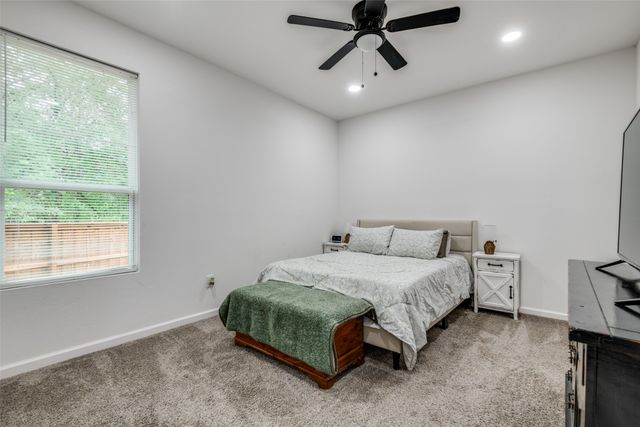 126 Little Feather Road, Mabank, TX 75156