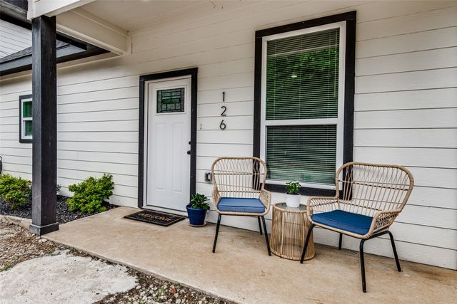 126 Little Feather Road, Mabank, TX 75156