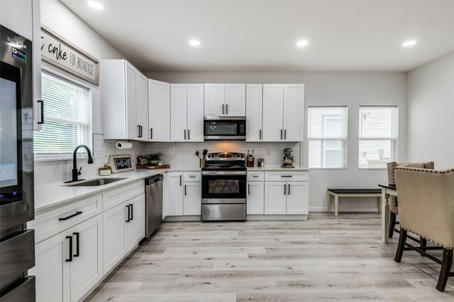 126 Little Feather Road, Mabank, TX 75156