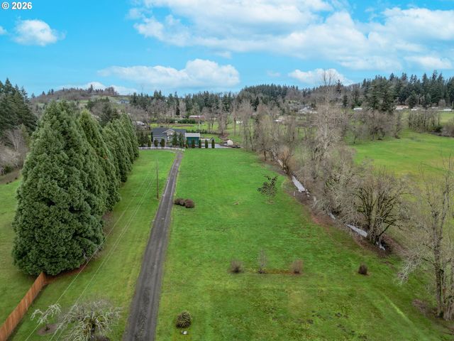 16695 DANCING FOX Ln Ne, Silverton, OR 97381