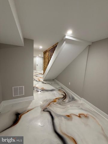 318 N STRICKER ST, Baltimore, MD 21223