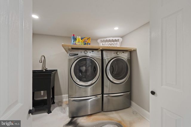 318 N STRICKER ST, Baltimore, MD 21223