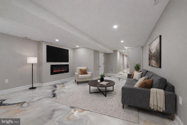 318 N STRICKER ST, Baltimore, MD 21223