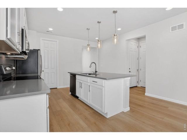 26984 E Archer Ave, Aurora, CO 80018