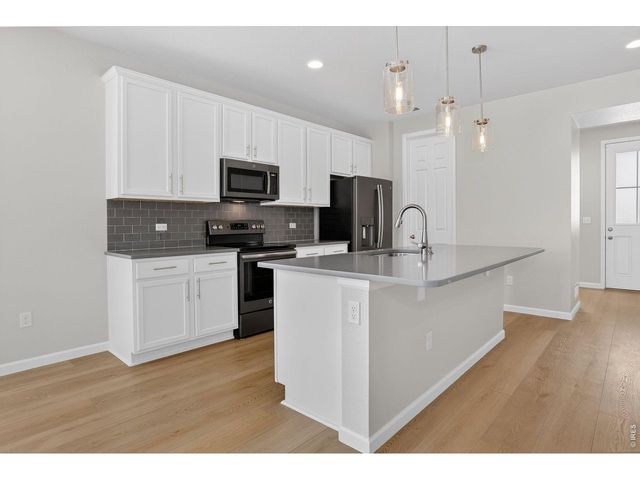 26984 E Archer Ave, Aurora, CO 80018