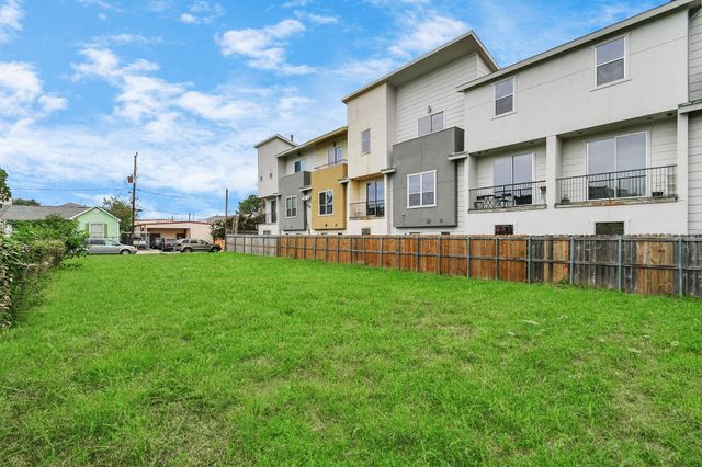306 Mcalpine Street, Houston, TX 77003