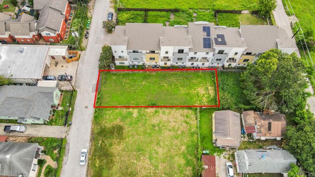 306 Mcalpine Street, Houston, TX 77003