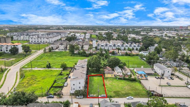 306 Mcalpine Street, Houston, TX 77003
