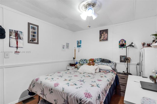 21771 NW 6th St, Pembroke Pines, FL 33029