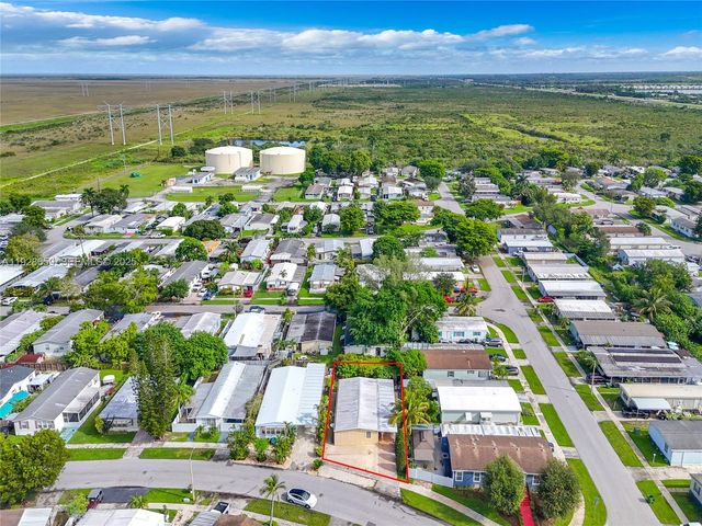 21771 NW 6th St, Pembroke Pines, FL 33029