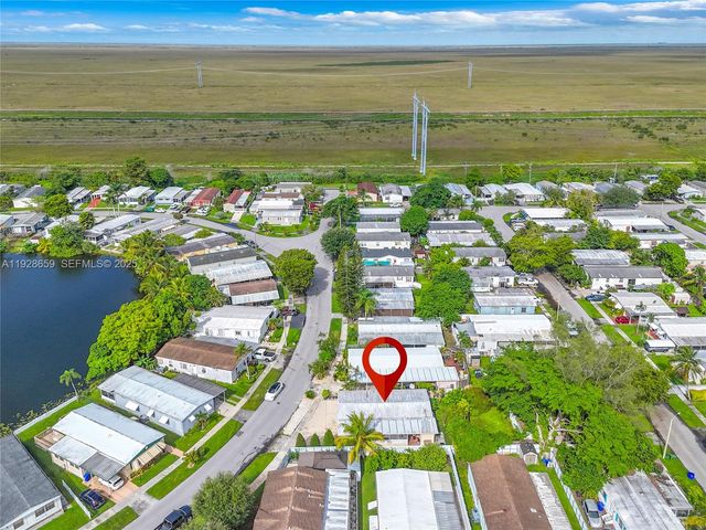 21771 NW 6th St, Pembroke Pines, FL 33029