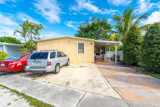 21771 NW 6th St, Pembroke Pines, FL 33029