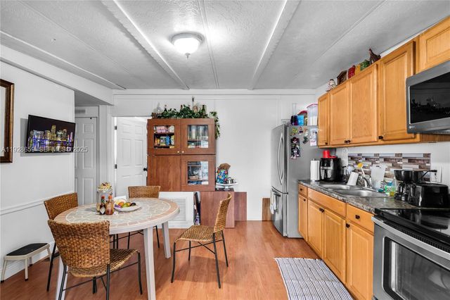 21771 NW 6th St, Pembroke Pines, FL 33029