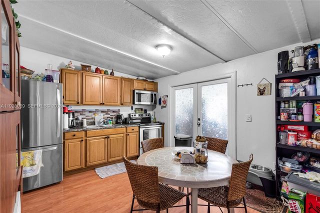 21771 NW 6th St, Pembroke Pines, FL 33029