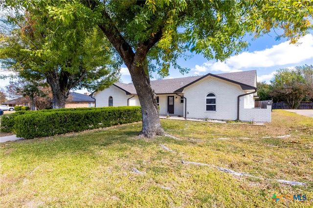 905 S Roy Reynolds Drive, Harker Heights, TX 76548