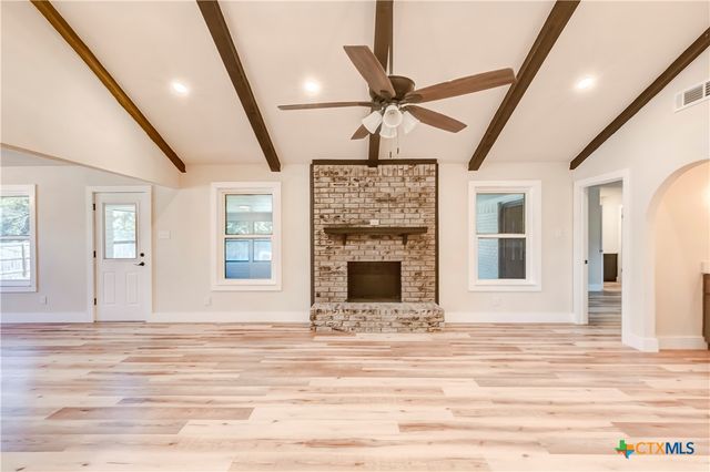 905 S Roy Reynolds Drive, Harker Heights, TX 76548