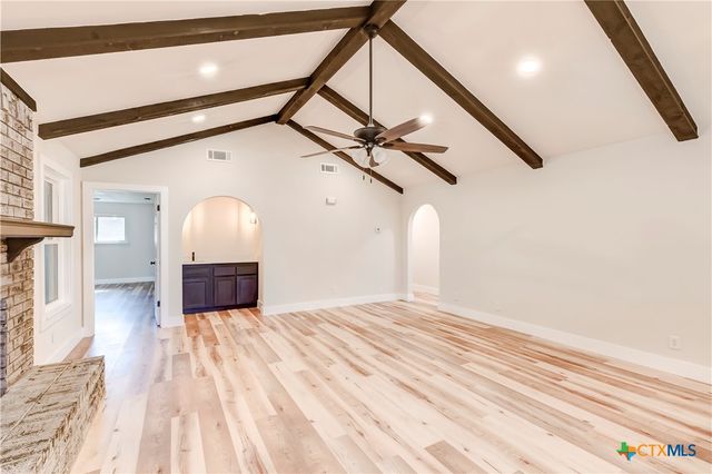 905 S Roy Reynolds Drive, Harker Heights, TX 76548