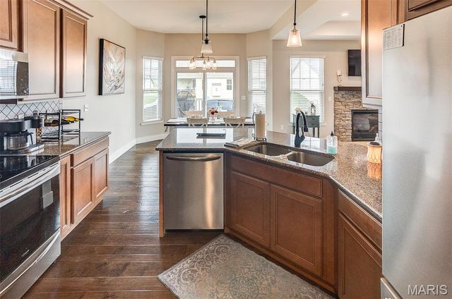 223 Ellington Court, Glen Carbon, IL 62034