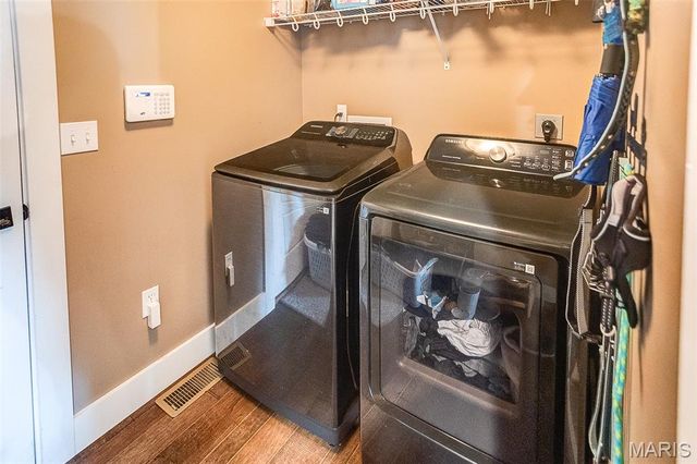 223 Ellington Court, Glen Carbon, IL 62034