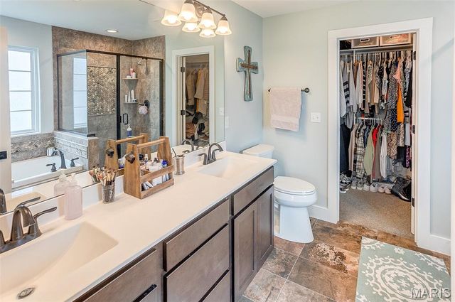 223 Ellington Court, Glen Carbon, IL 62034